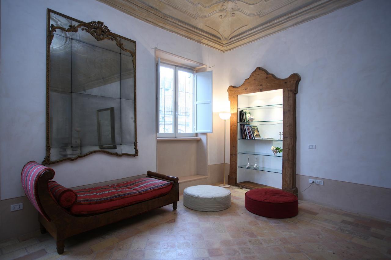 SantʼAngelo in Vado Palazzo Santinelli Bed & Breakfast エクステリア 写真